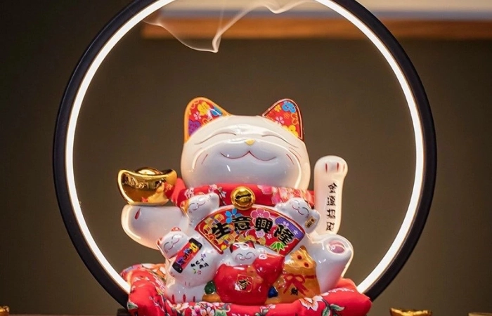 Mèo thần tài mini kích thước nhỏ nhưng ý nghĩa phong thủy lớn
