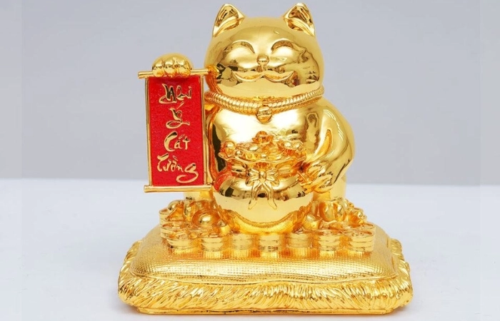 Mèo thần tài to đặt trong nhà giúp tăng vượng khí, hút tài lộc