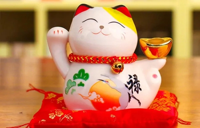 Mèo vẫy biểu tượng phong thủy giúp kinh doanh thuận lợi