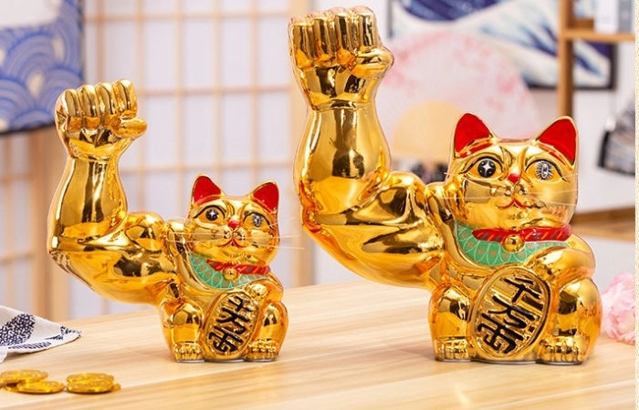 Mèo chiêu tài cơ bắp phiên bản mạnh mẽ, tượng trưng cho quyền lực