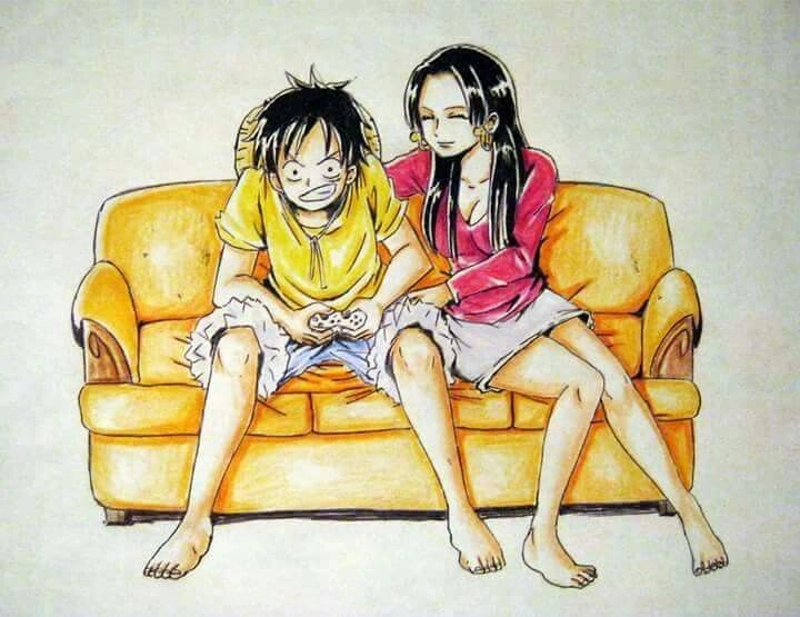 Hình Boa và Luffy đáng yêu với những tương tác thú vị