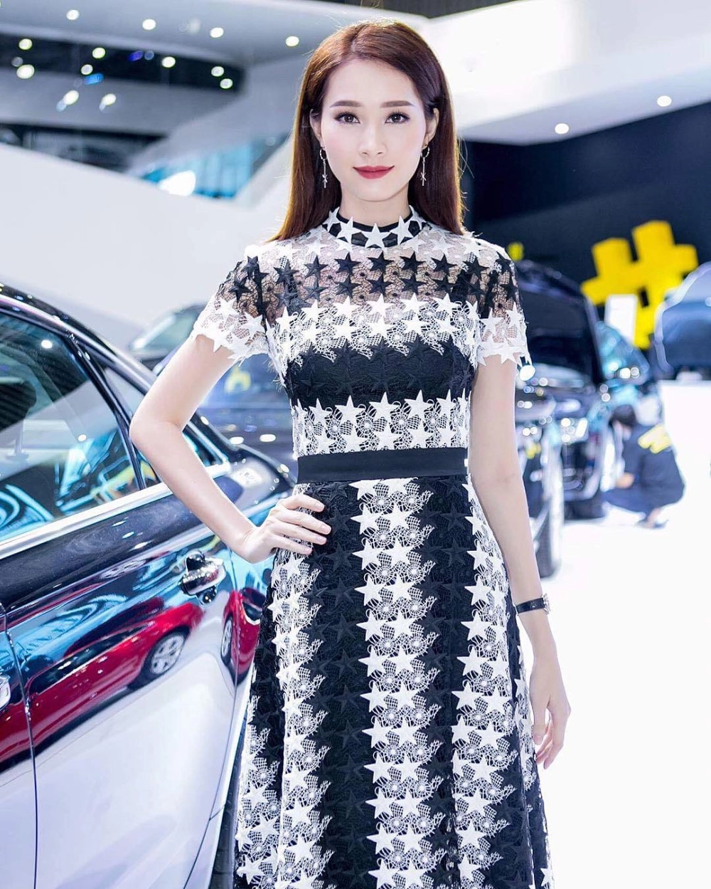 Vẻ đẹp đằm thắm của Lê Đặng Thu Hoài thu hút mọi ánh nhìn