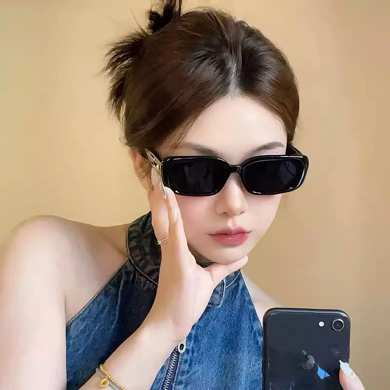 Hình ảnh gái xinh đeo mắt kính thanh lịch và duyên dáng chuẩn ulzzang