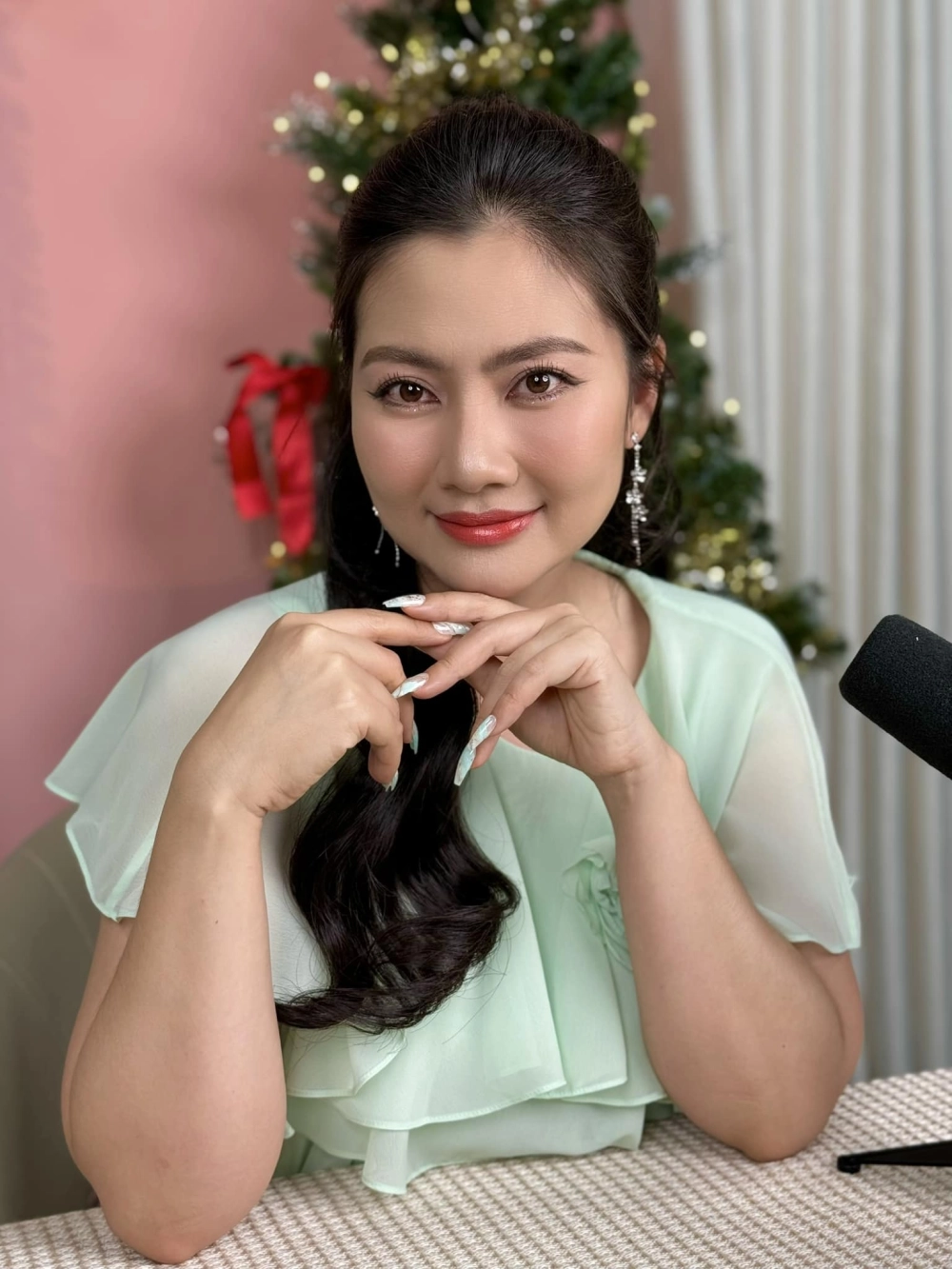 Sự nghiệp thăng hoa của Viên Ngọc Lan