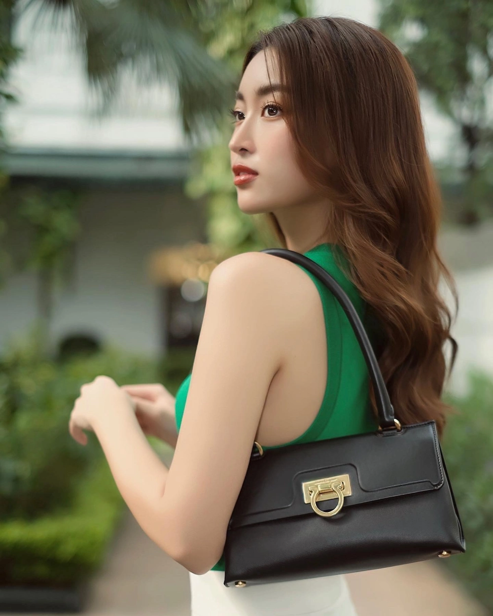 Thần thái sang trọng của Hoa hậu Đổ Mỹ Linh