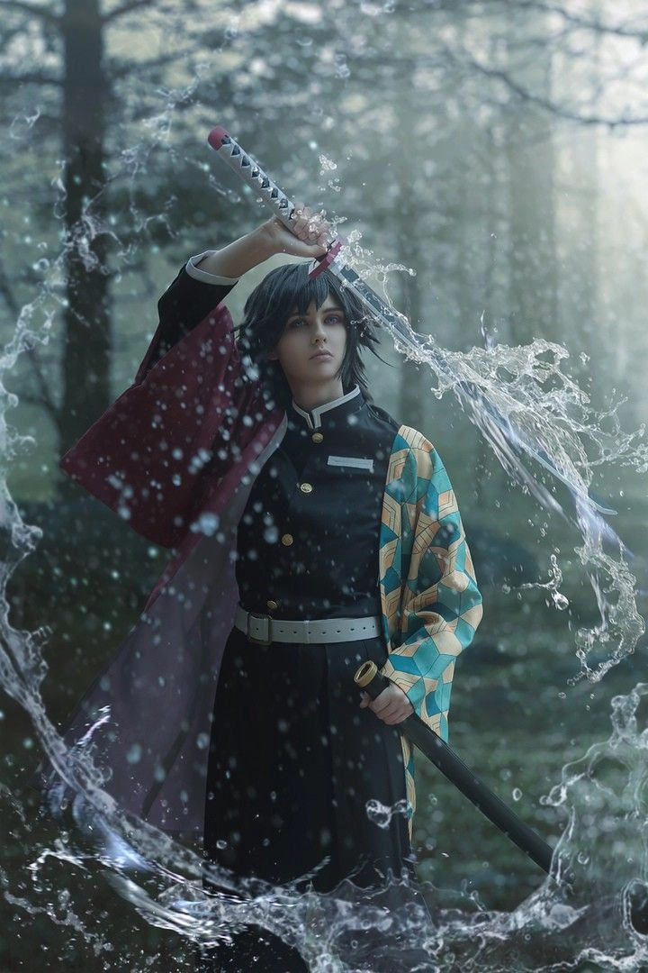 Tomioka Giyuu cosplay chuẩn khí chất Trụ Nước