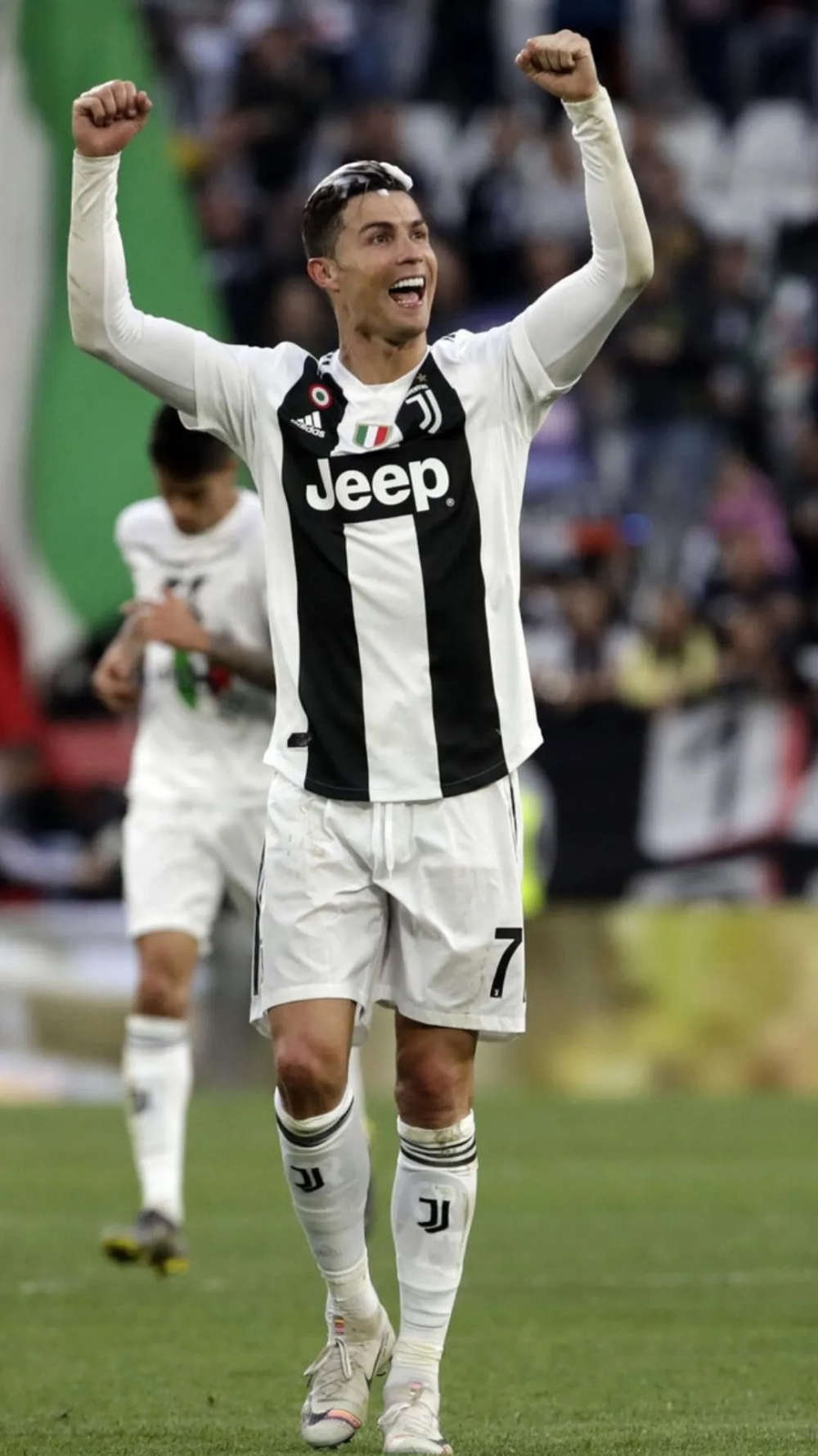 Chiêm ngưỡng hình nền CR7 đẹp cực chất