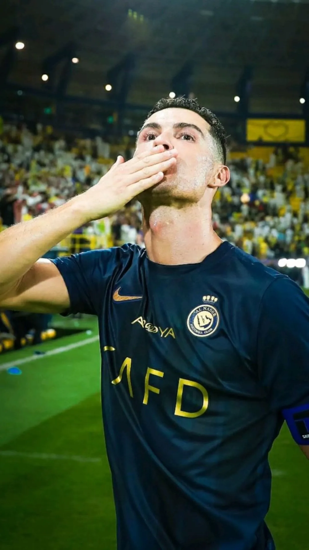 Fan cuồng CR7 không thể thiếu ảnh CR7 cute