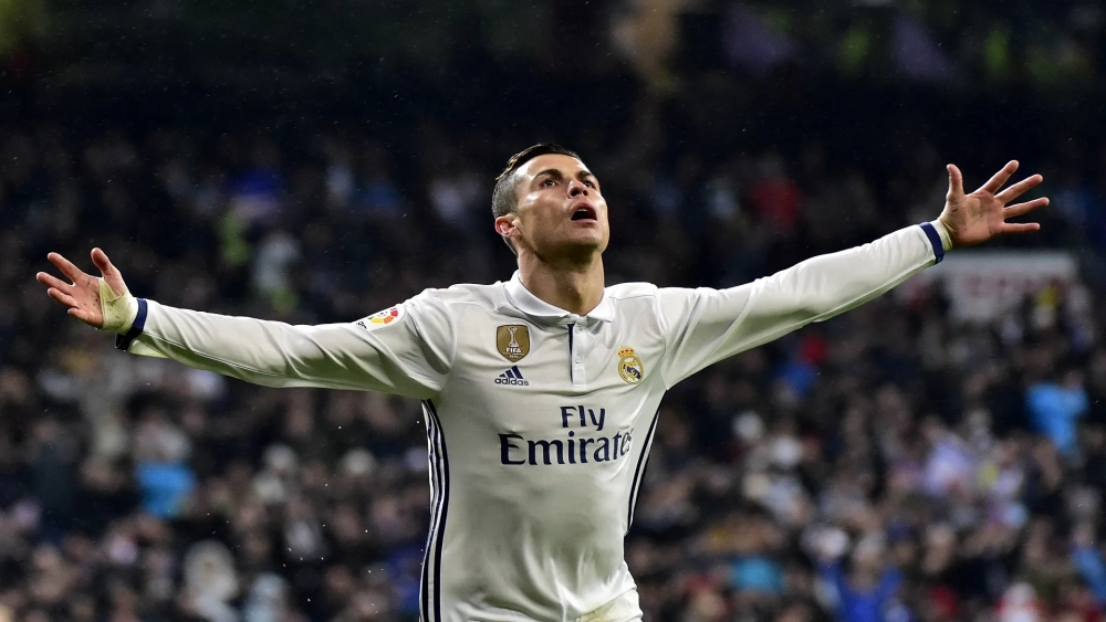 Đắm chìm trong ảnh nền Ronaldo 4K cực sống động
