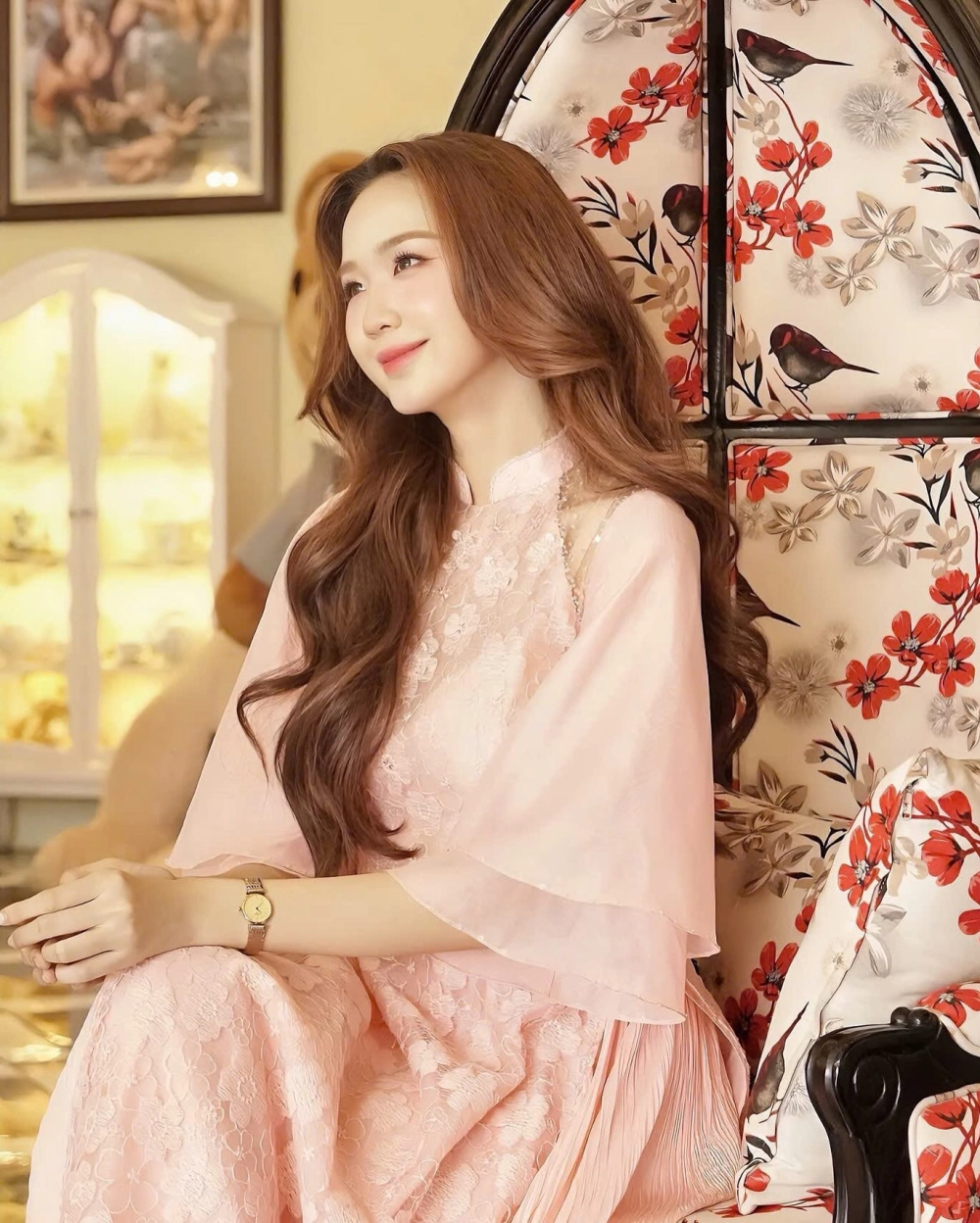 Thần thái lôi cuốn của A hậu Bảo Ngọc