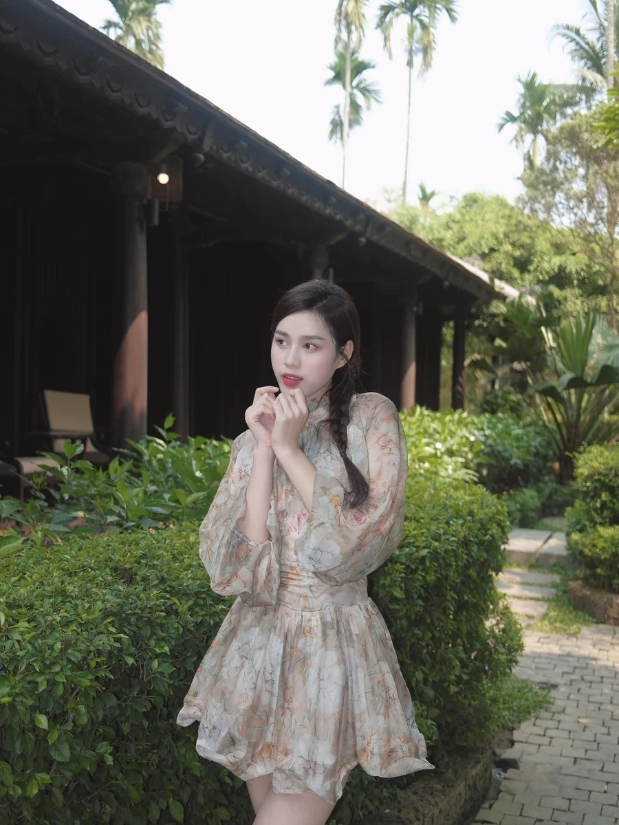 Hoa hậu Đỗ Thị Hà miss world 2021 ghi dấu ấn với vẻ đẹp thanh lịch