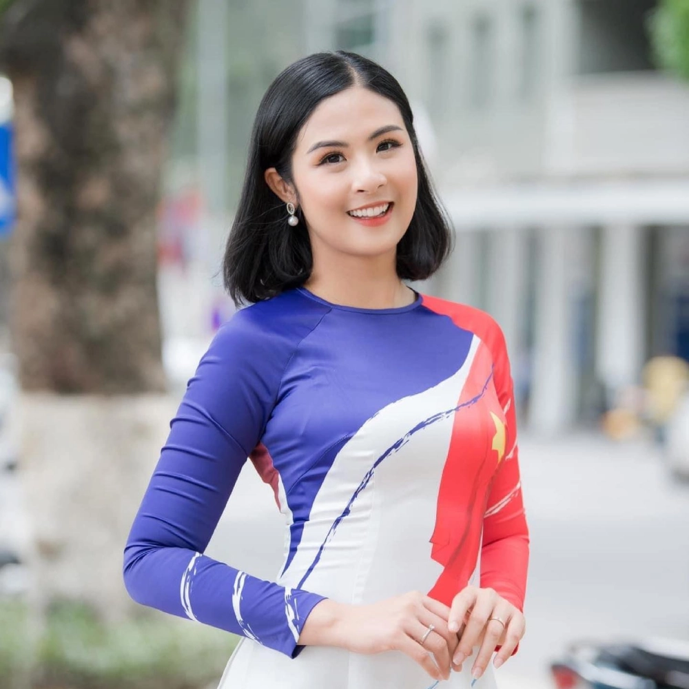 Bộ sưu tập Áo Dài Ngọc Hân đầy tinh tế