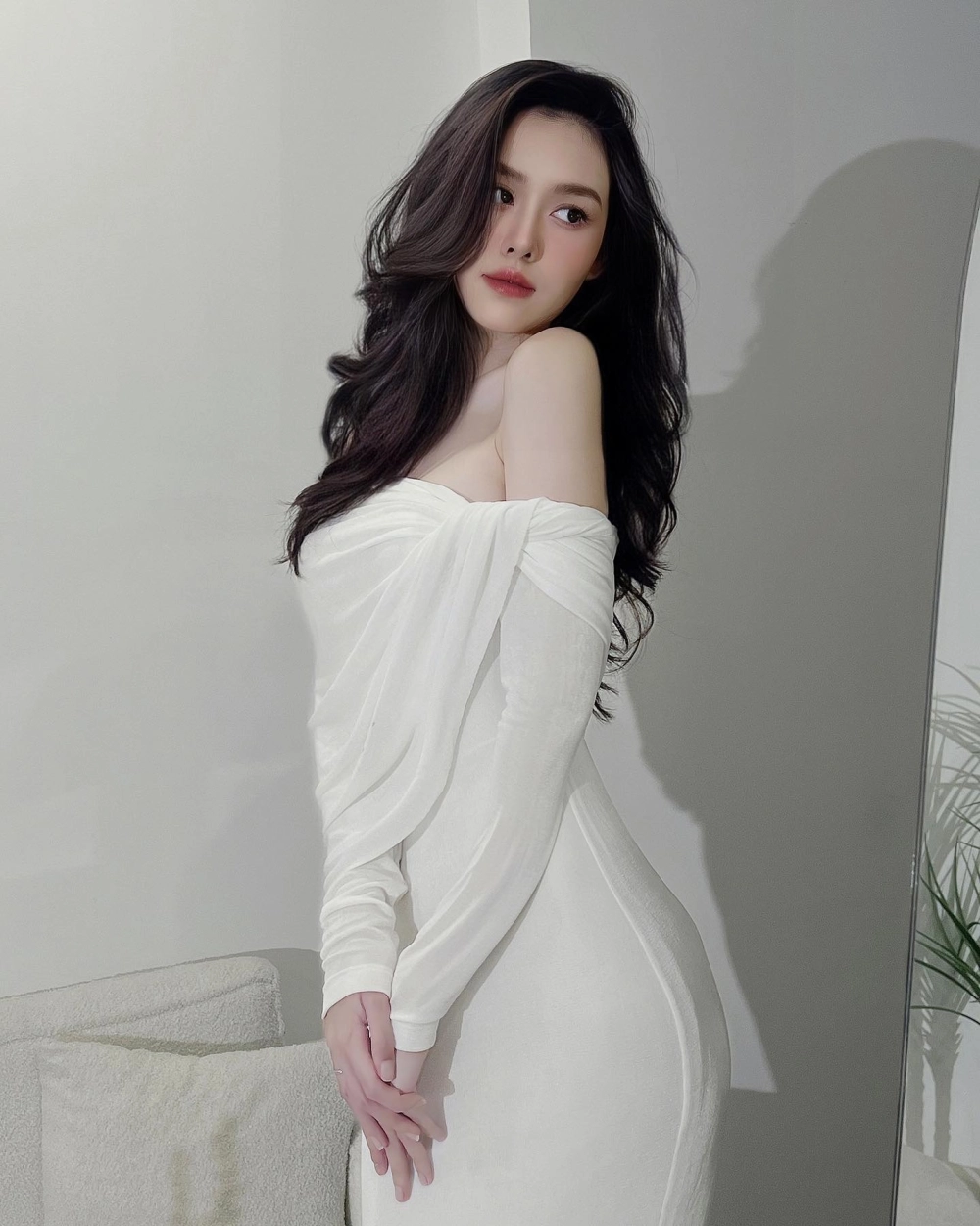 Á Hậu 1 Tường San là ngôi sao sáng với vẻ đẹp thanh tú và thông minh