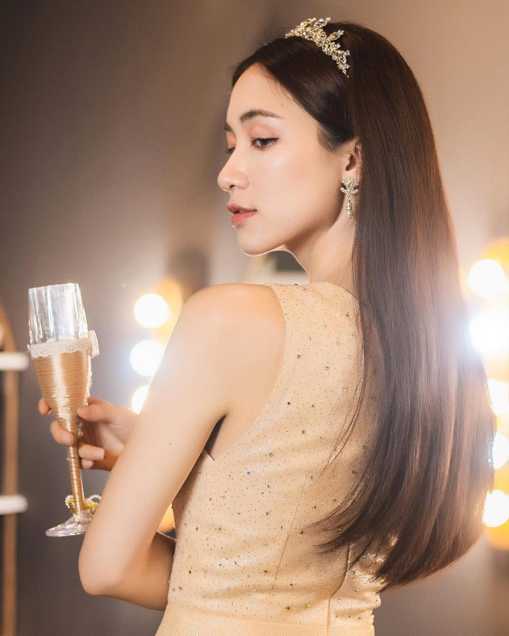 Buổi fanmeeting hoà minzy ngập tràn cảm xúc và sự yêu thương của fan