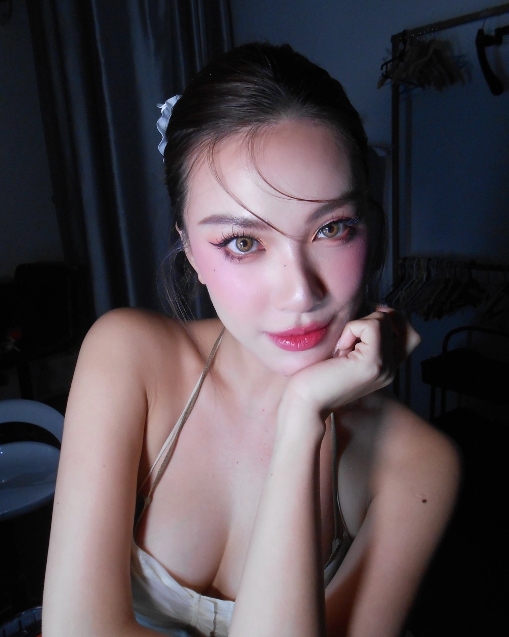 Follow ngay tw gai xinh để cập nhật những hình ảnh siêu hot mỗi ngày