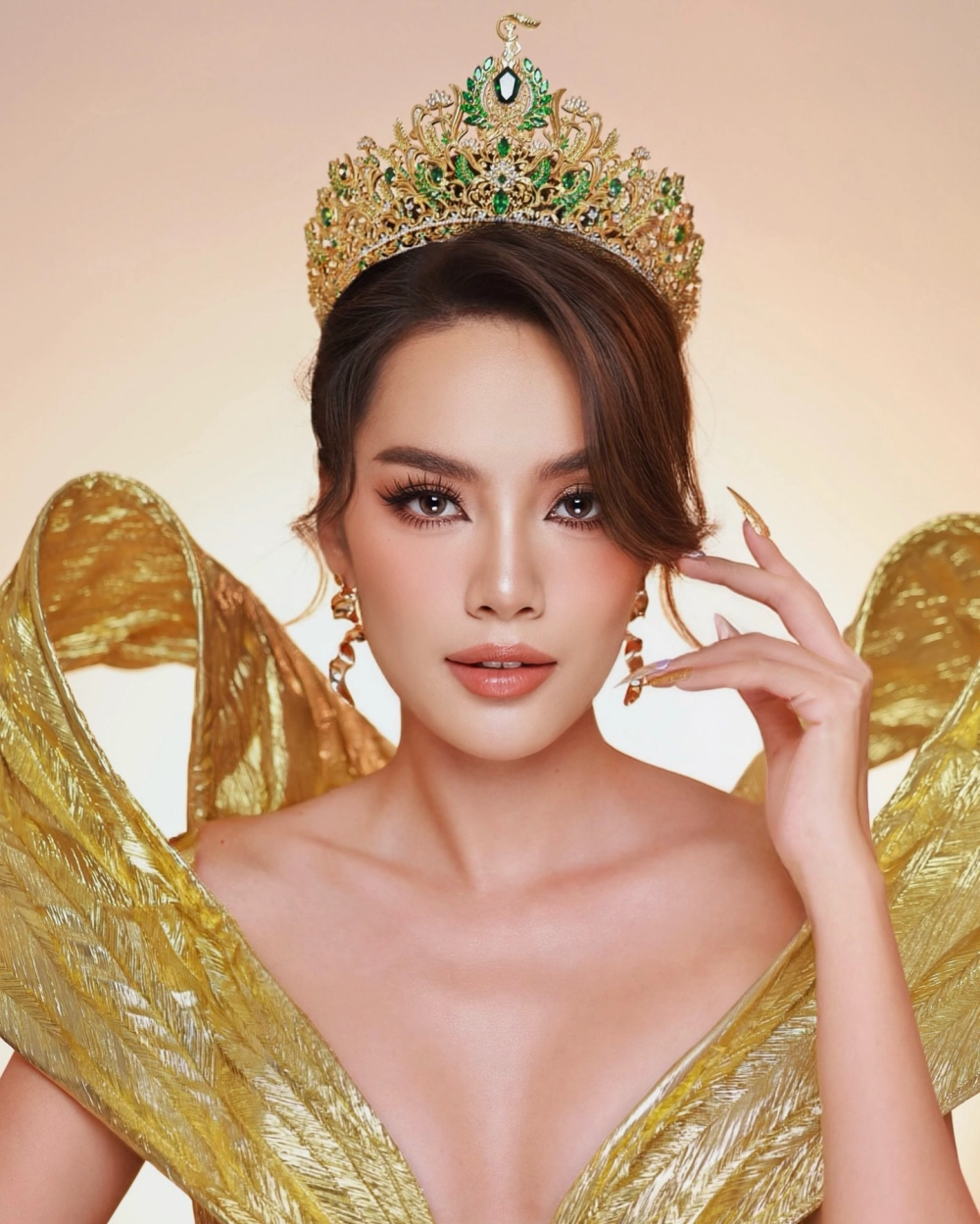 Hành trình vươn tới vương miện của Tiêu Sư Hoa Hậu Lê Hoàng Phương