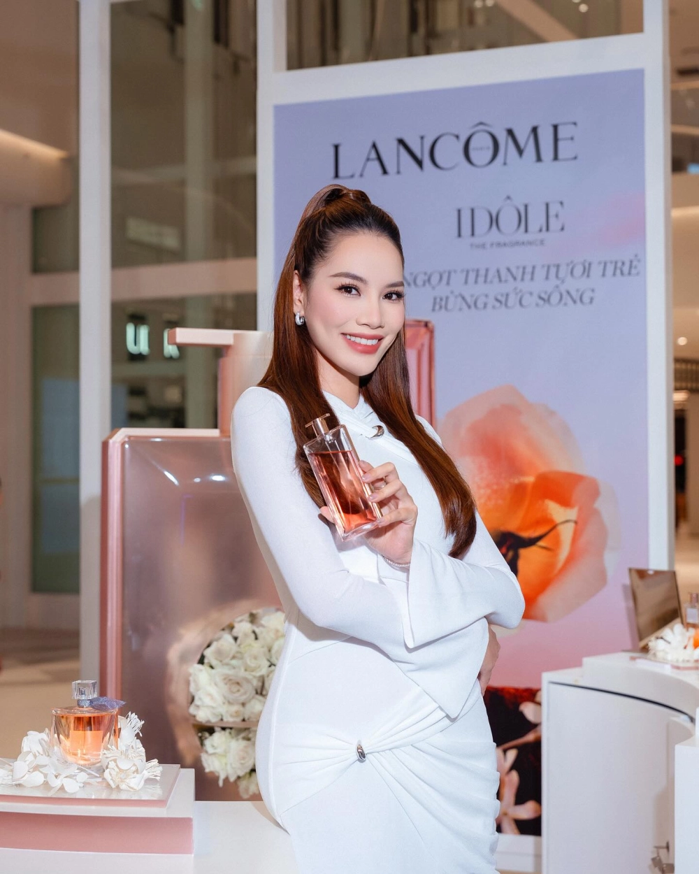 Bật mí năm sinh của Hoa Hậu Lê Hoàng Phương Sinh Năm Bao Nhiêu