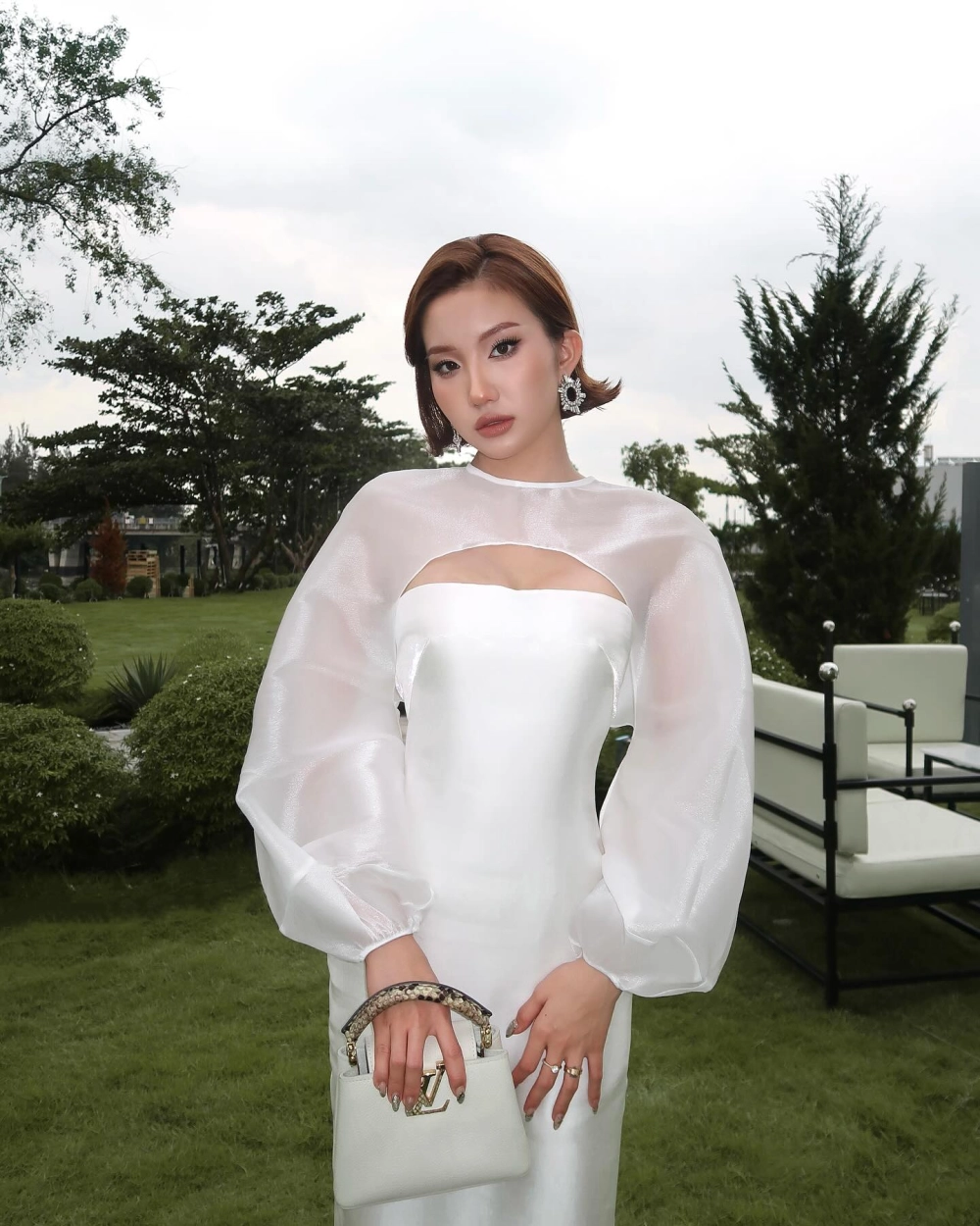 Những ảnh Lê Thị Khánh Huyền tik tok hot nhất