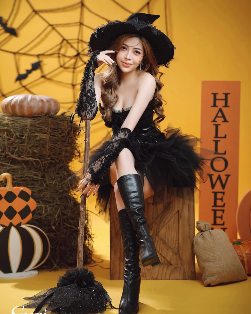 Hình ảnh về Linh Barbie Lấy Chồng khiến fan mong chờ