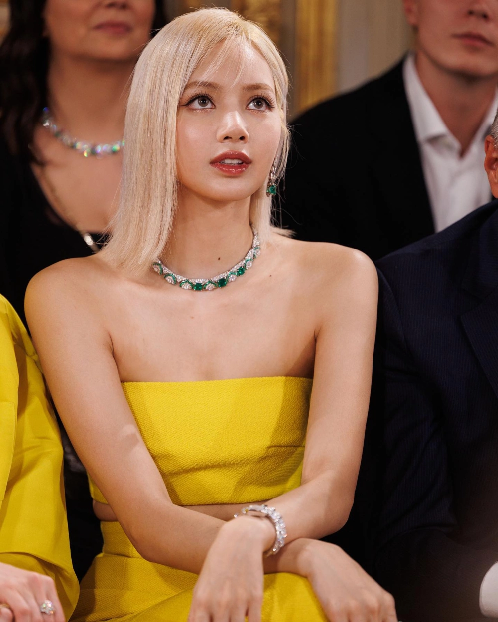 Blackpink lisa facebook cập nhật hình ảnh mới nhất của nữ idol đình đám