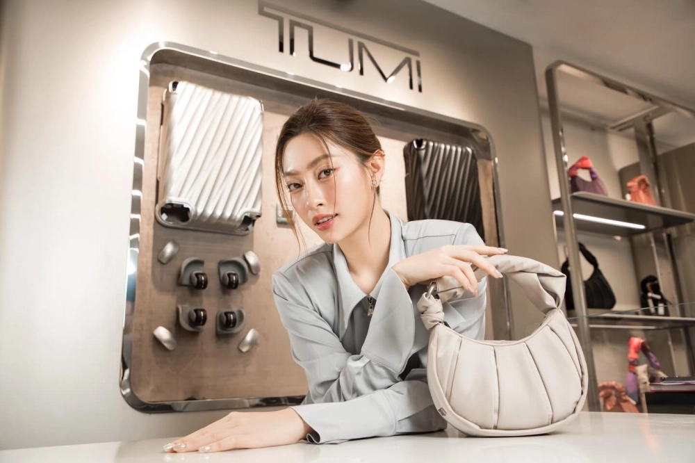Lương Thùy Linh thi Hoa hậu Thế Giới tự hào đại diện Việt Nam tỏa sáng