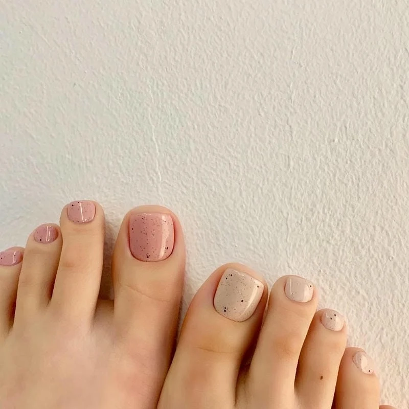 Sơn gel chân màu nào đẹp giúp nàng chọn được màu phù hợp