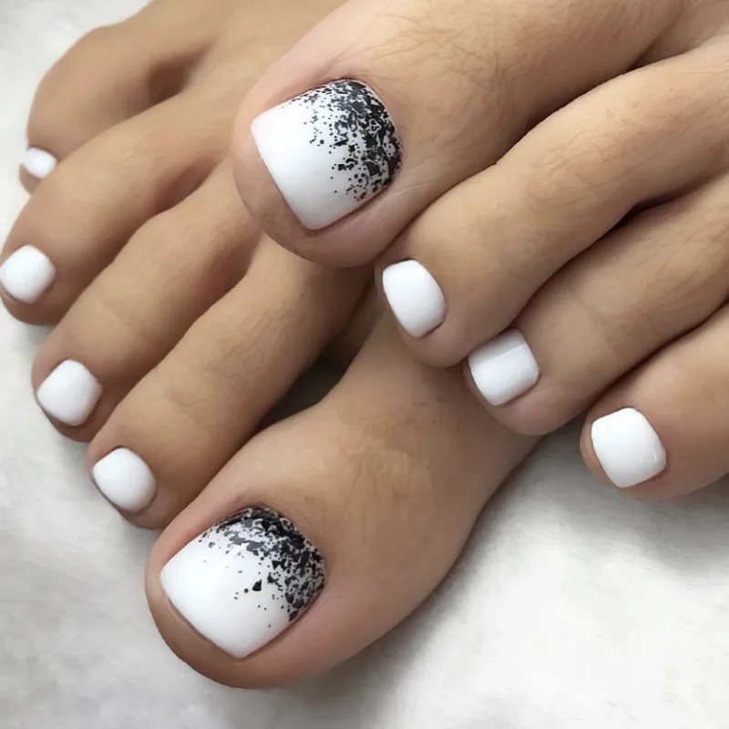 Bộ nail chân giúp nàng có đôi chân hoàn hảo hơn