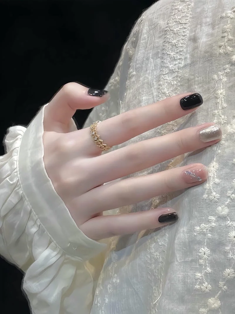 Nail xinh sang giúp nàng luôn tỏa sáng