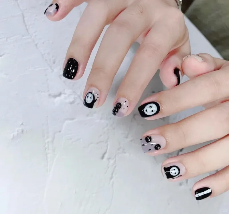 Màu nail sáng da tay giúp nàng thêm tự tin