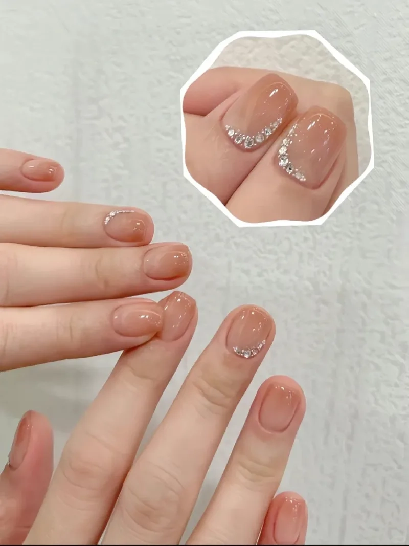 Mẫu móng tay đẹp đơn giản hot trend nàng nên thử