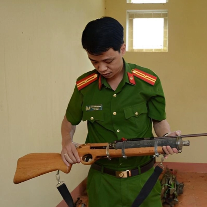 Meme công an giao thông với những pha vẫy tay cực cháy