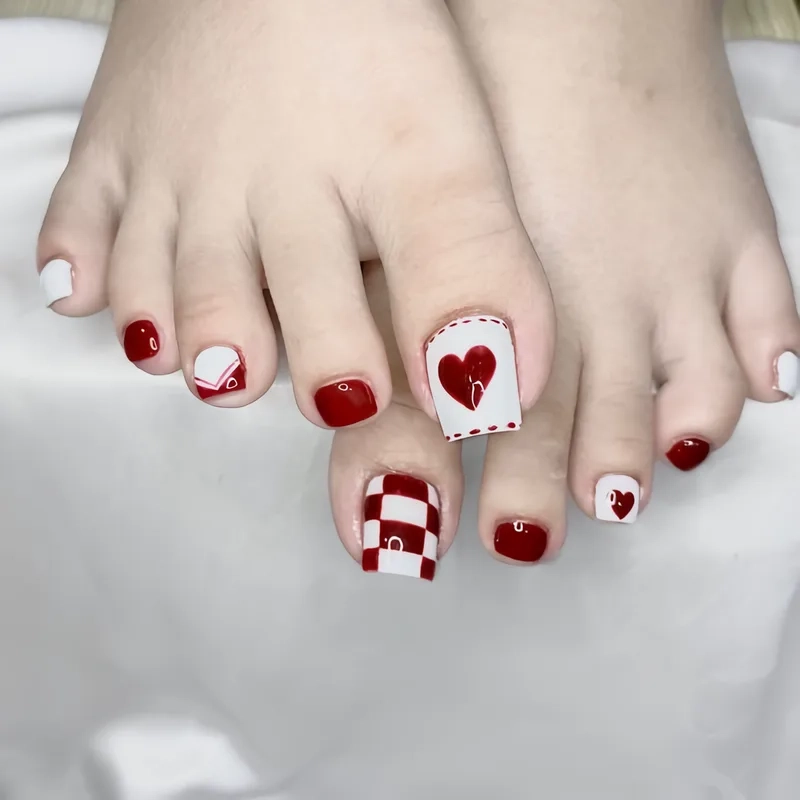 Chọn ngay nail cho móng chân ngắn giúp đôi chân thêm phần nổi bật