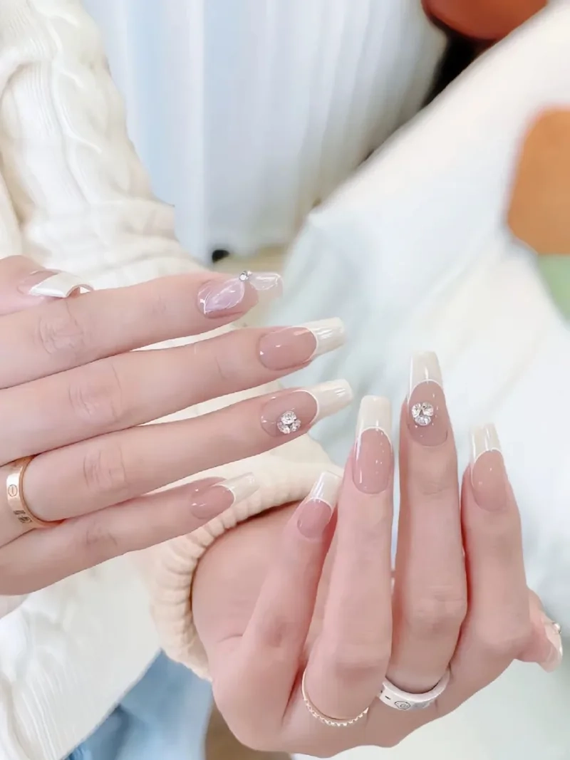 Nail vẽ đơn giản nàng nên thử ngay hôm nay