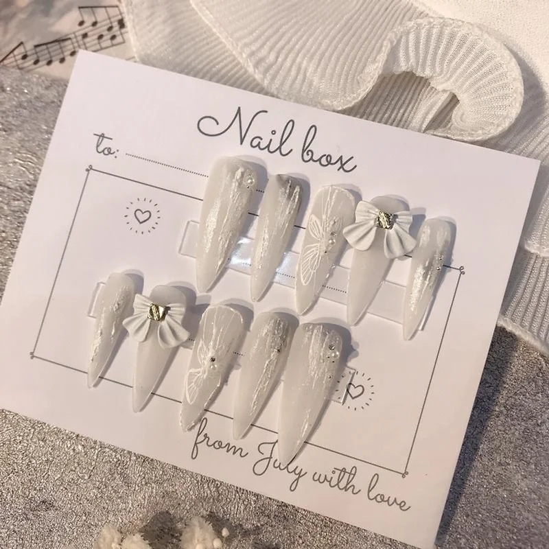 Nail box cô dâu tiện lợi giúp nàng có đôi tay hoàn hảo trong ngày cưới