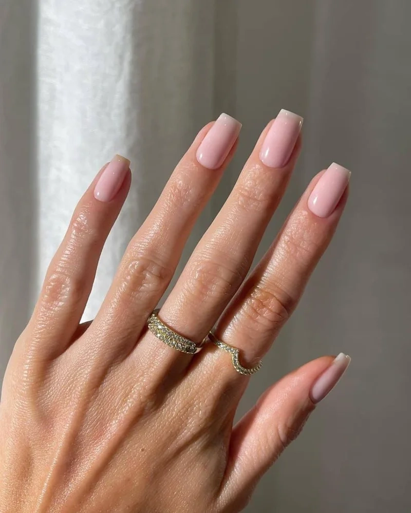 Mẫu nail cho cô dâu giúp nàng có bộ móng hoàn hảo nhất