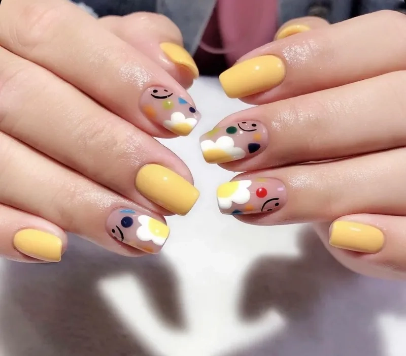 Mẫu nail ngắn cute nhẹ nhàng, phù hợp với mọi outfit
