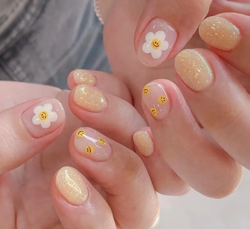 Nail cute đơn giản nhưng vẫn đầy tinh tế