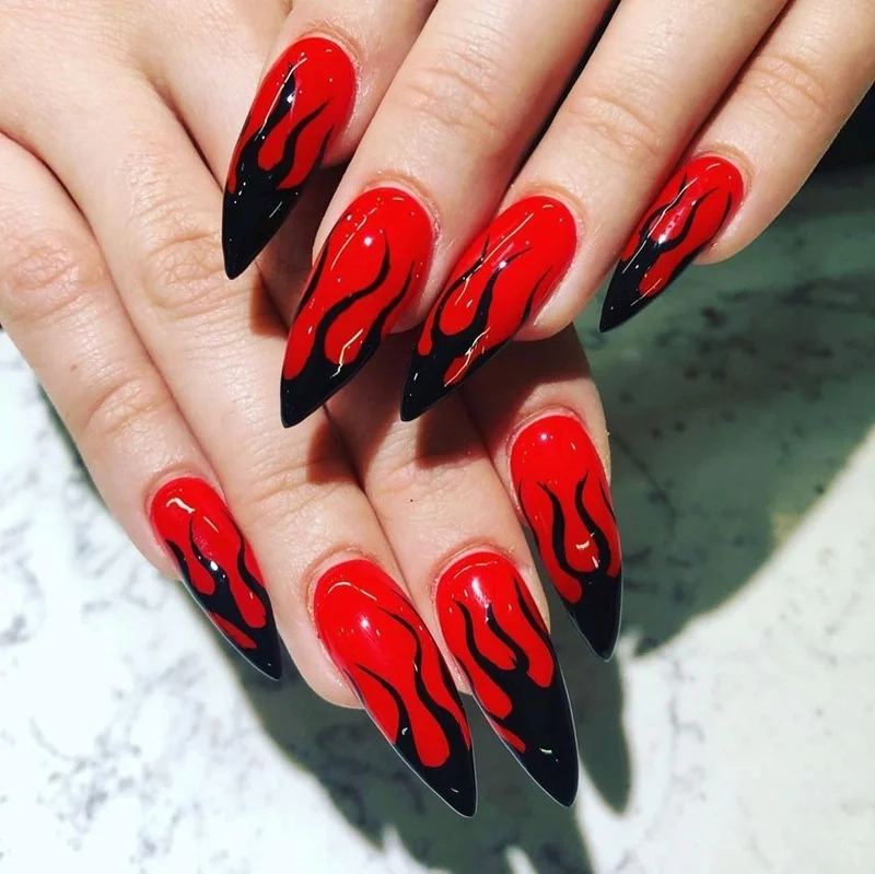 Mạnh mẽ và nóng bỏng với nail lửa đỏ đầy sức hút