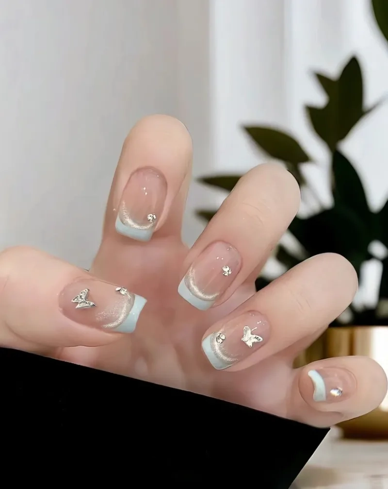 Nhẹ nhàng nail đơn giản cho học sinh hot trend nàng nên thử