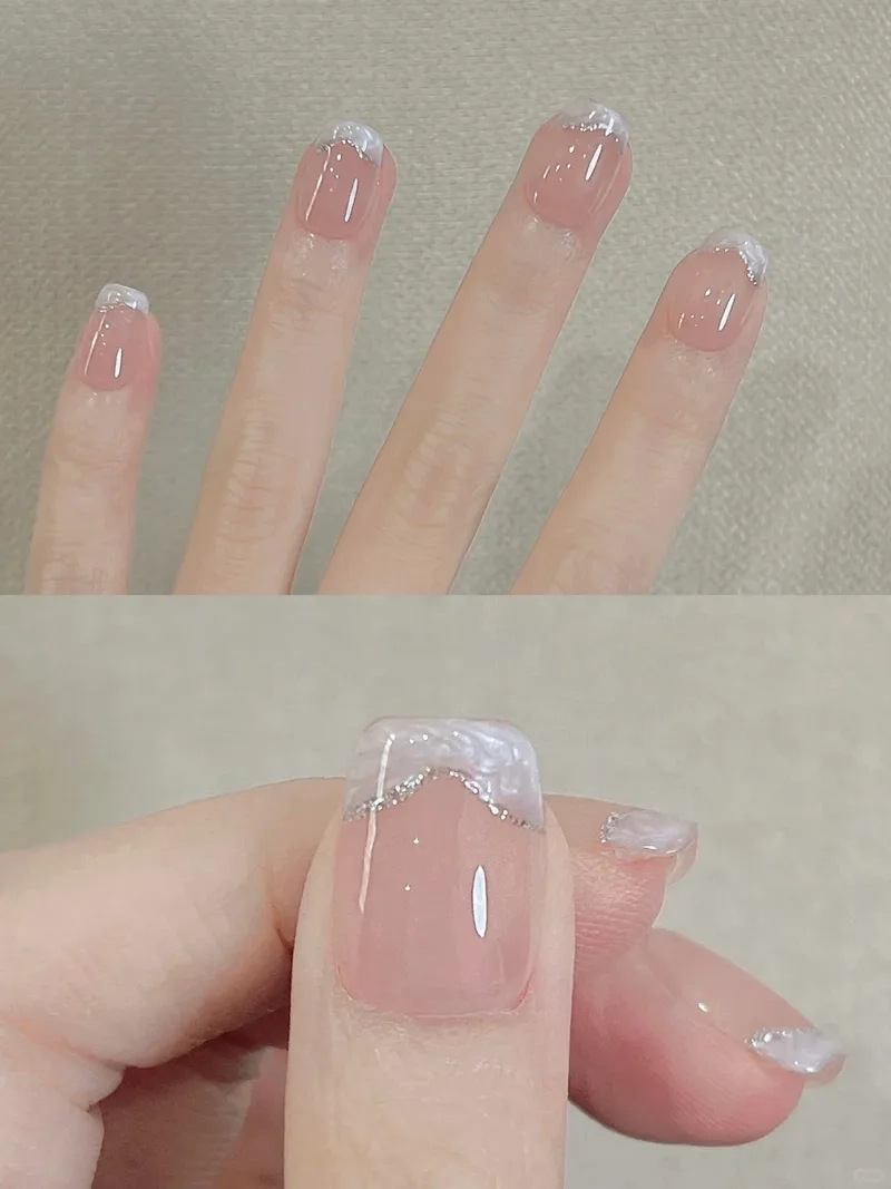 Mẫu móng úp đẹp đơn giản hot trend nàng không thể bỏ lỡ