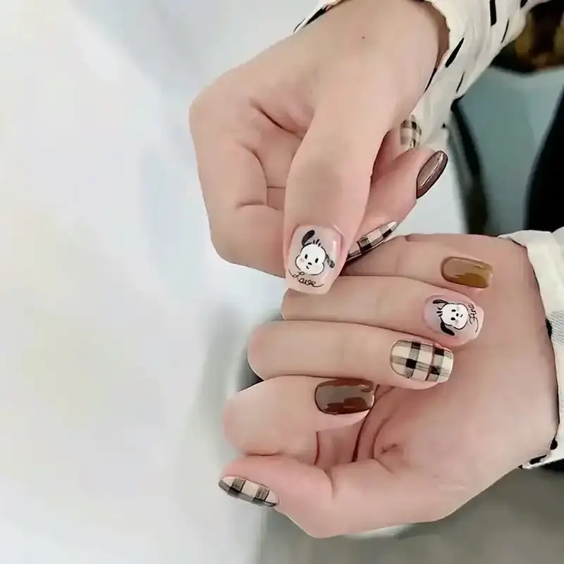 Mẫu móng tay hoạt hình siêu cute dành cho nàng bánh bèo