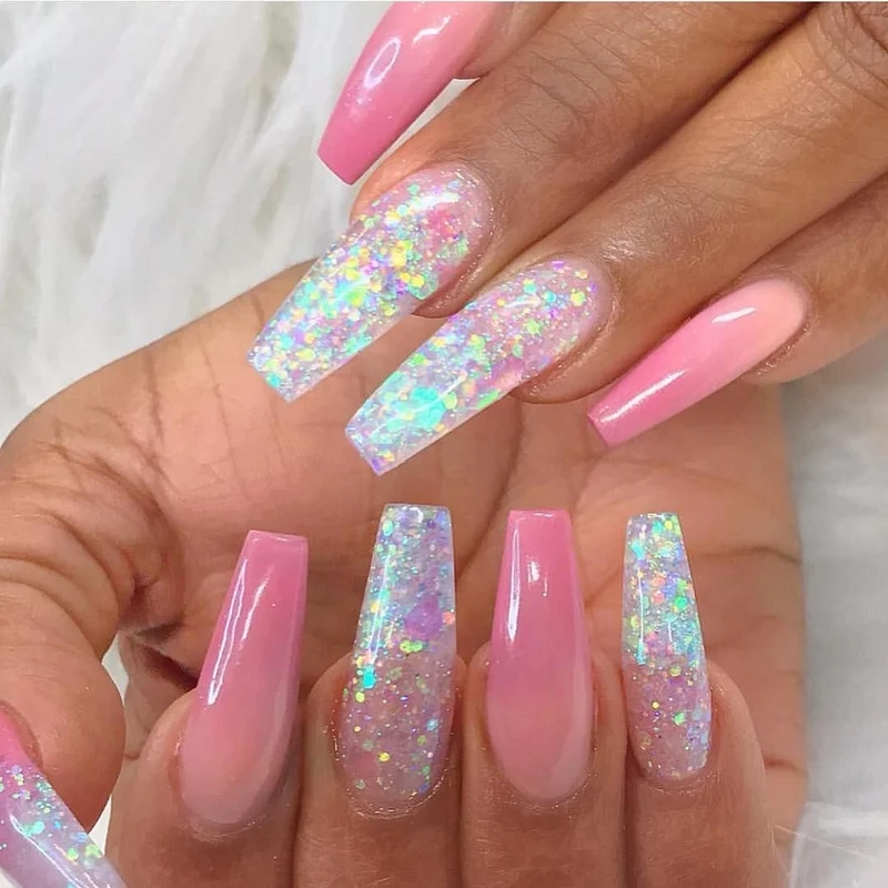 Nail kim tuyến đơn giản nhưng cực kỳ sang trọng