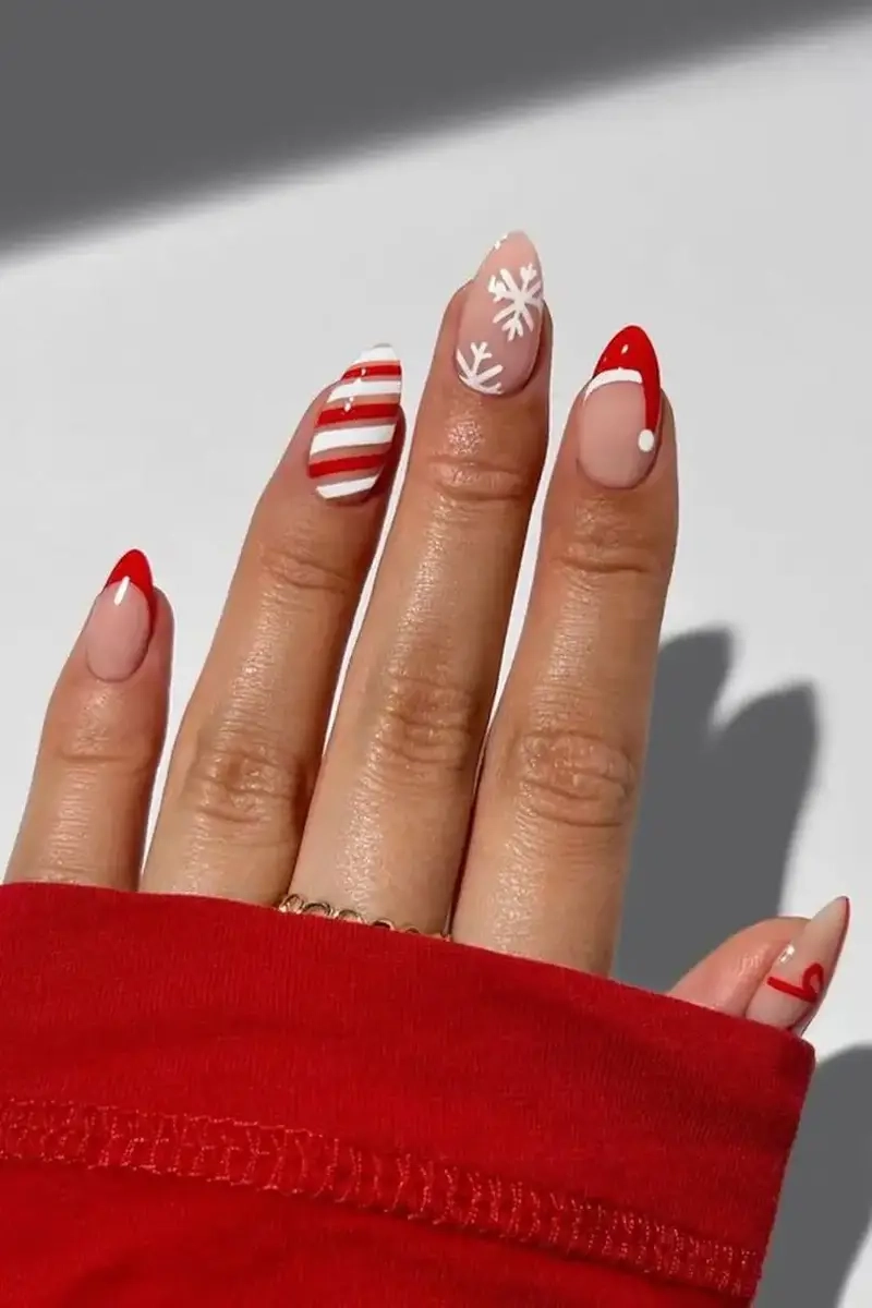 Mẫu nail giáng sinh đơn giản phù hợp với mọi outfit