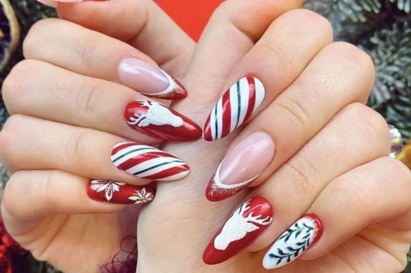 Móng tay chơi noel giúp nàng thêm phần nổi bật