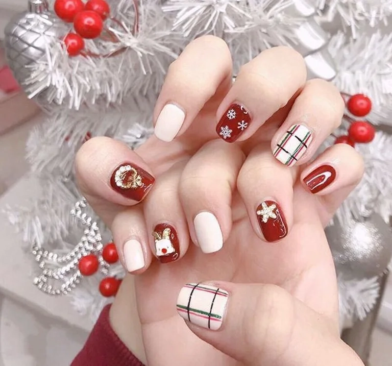 Mẫu móng tay giáng sinh đẹp phù hợp với mọi phong cách