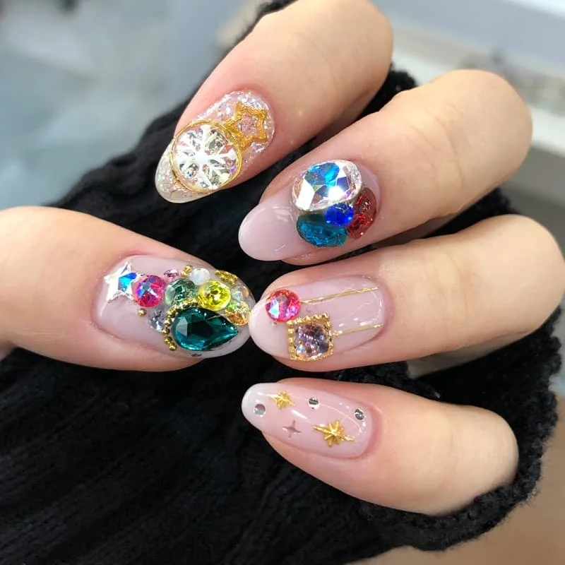 Trang trí móng tay noel giúp nàng thêm phần nổi bật