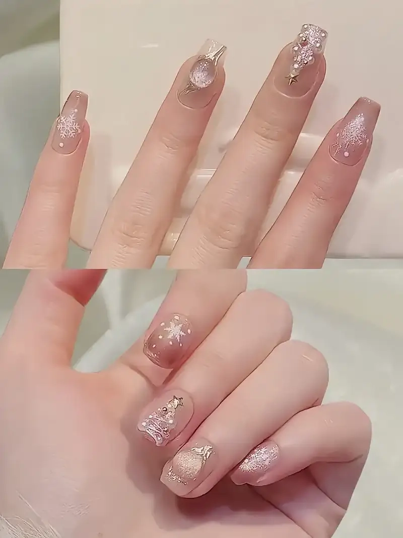 Mẫu nail cho noel giúp nàng nổi bật trong mùa lễ hội