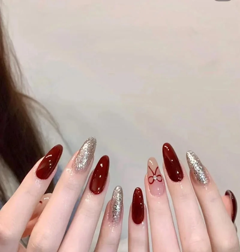 Bộ móng tay ngày tết giúp nàng tự tin khoe sắc đón xuân