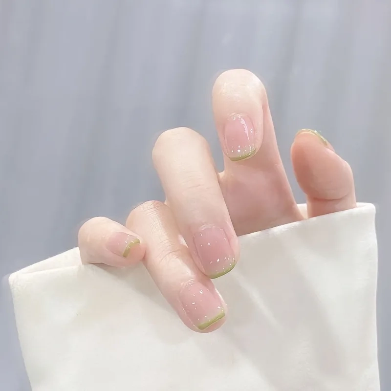 Mẫu sơn gel thạch giúp đôi tay luôn bền đẹp và sang trọng