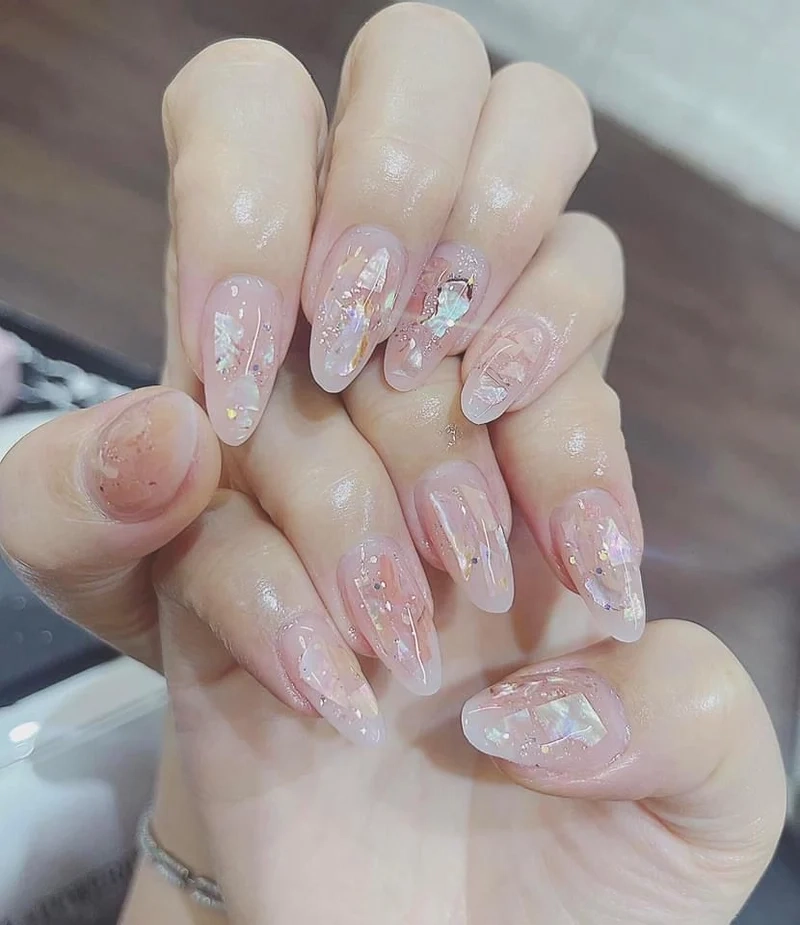 Xà cừ nail giúp bộ móng thêm phần cuốn hút